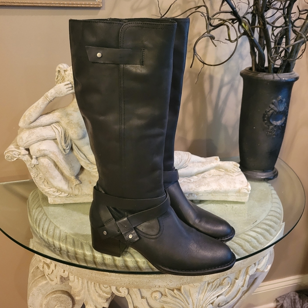 Ugg Bandera Leather Knee High Boots in Black.  UGG SN 1095056. #485 - Picture 7 of 16